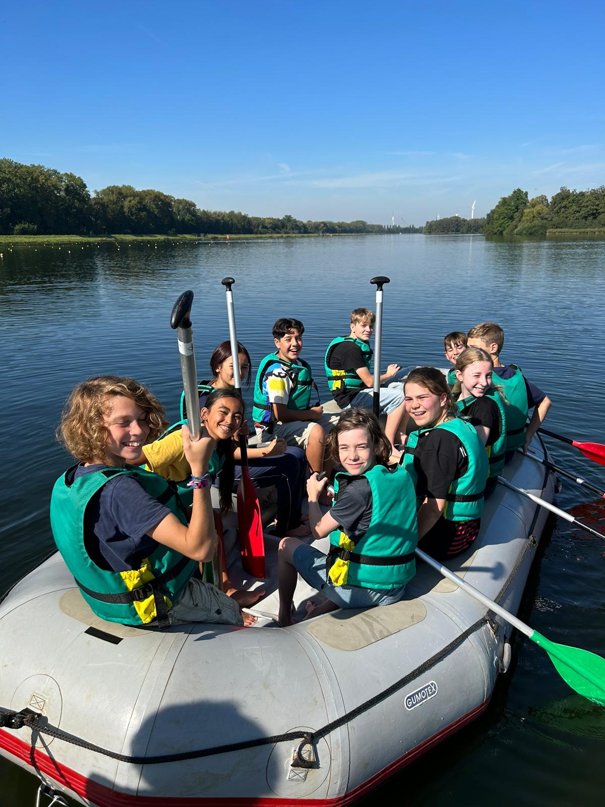 Leerlingen in de rat tijdens de sportdag
